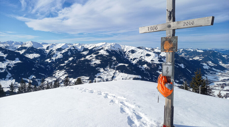Laubkogel bei Aurach Gipfelkreuz