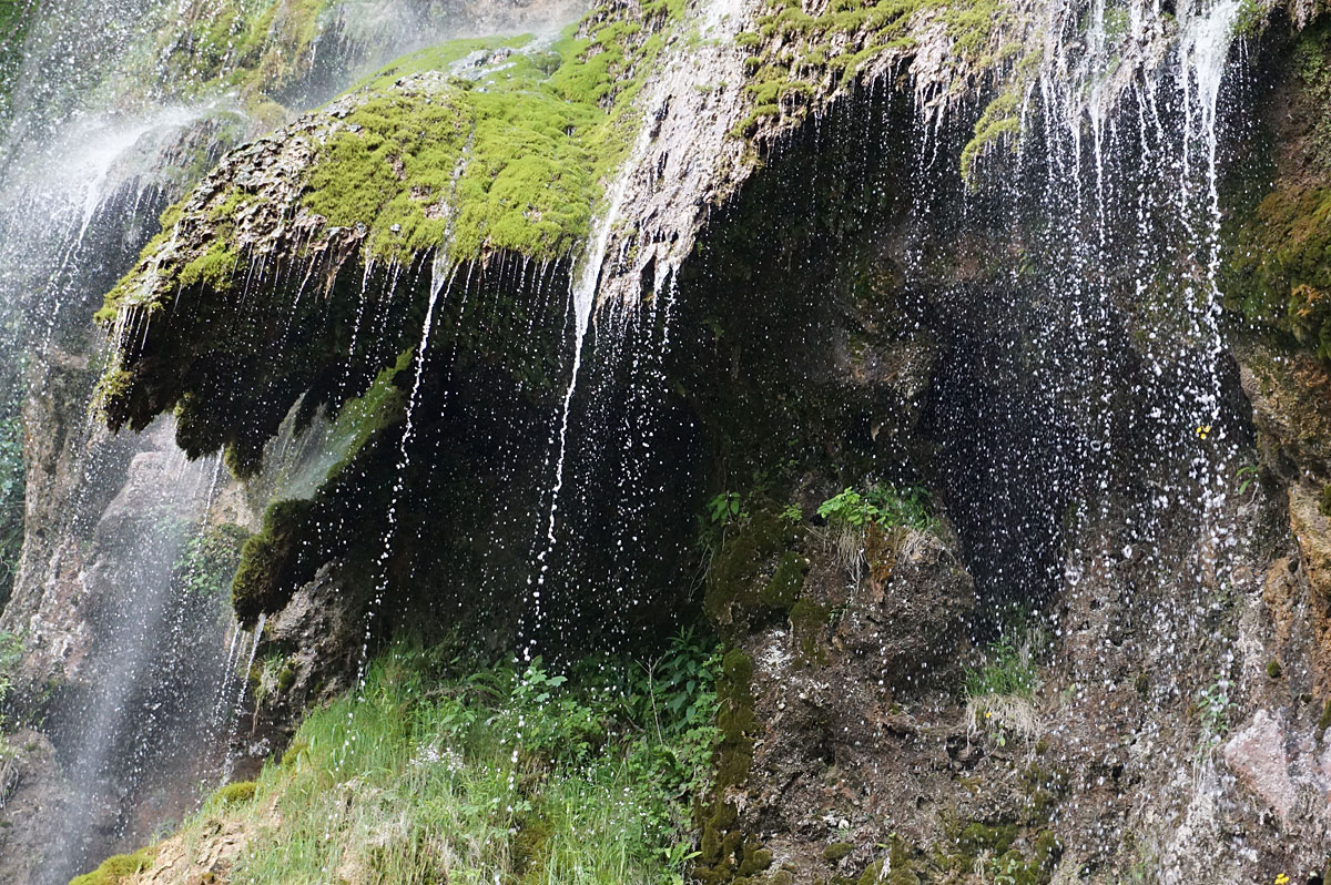 Wandern auf der Schwäbischen Alb: Gütersteiner und Uracher Wasserfall